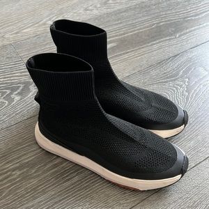 Zara sock sneaker. Size 37. Worn couple of times. Great condition